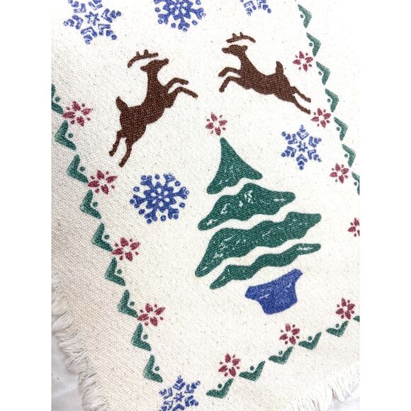 Pfaltzgraff Reindeer Snowflake Stencil Print Fringed Holiday Table Runner 1990s - Picture 2 of 8